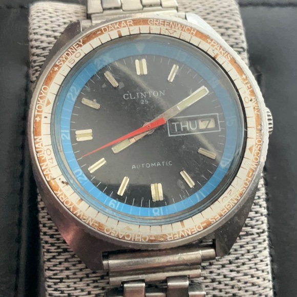 Vintage Clinton Dive/World Timer 25J Automatic Watch